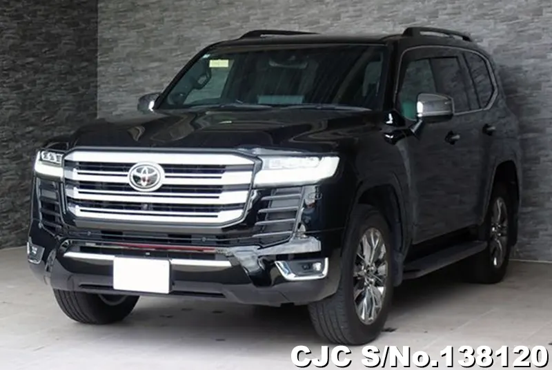 Toyota Land Cruiser in Black for Sale Image 3