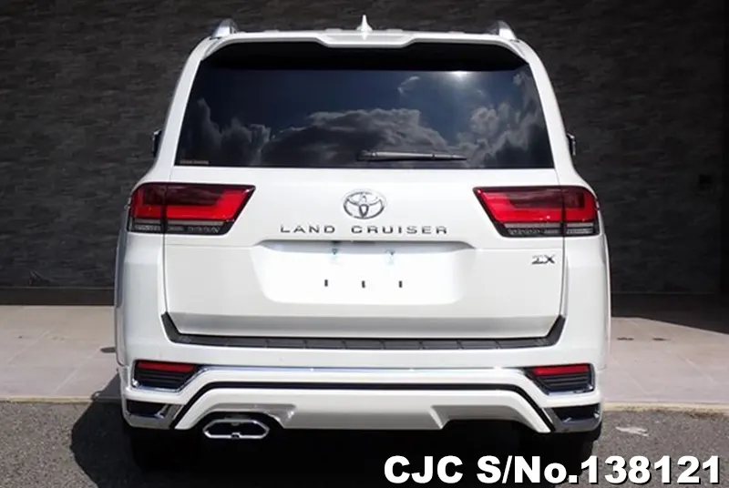 Toyota Land Cruiser in Pearl for Sale Image 5