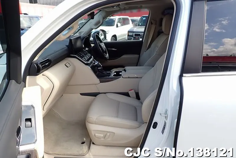 Toyota Land Cruiser in Pearl for Sale Image 10