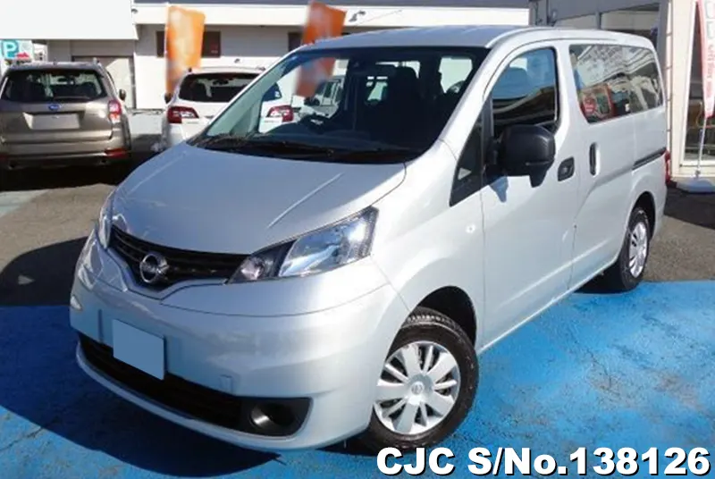 Nissan NV200 in Silver for Sale Image 3