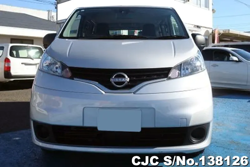 Nissan NV200 in Silver for Sale Image 4