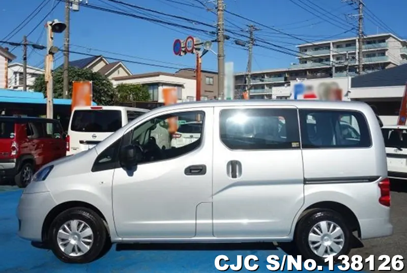 Nissan NV200 in Silver for Sale Image 7
