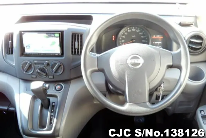 Nissan NV200 in Silver for Sale Image 13