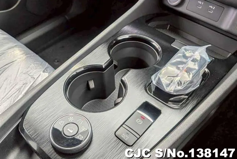 Nissan X-Trail in Beige for Sale Image 10