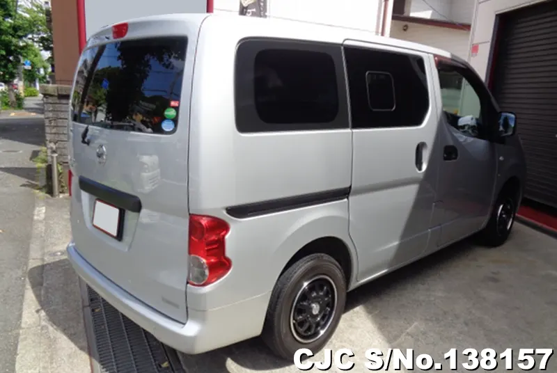 Nissan NV200 in Silver for Sale Image 2