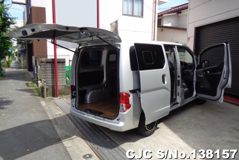 Nissan NV200 in Silver for Sale Image 9