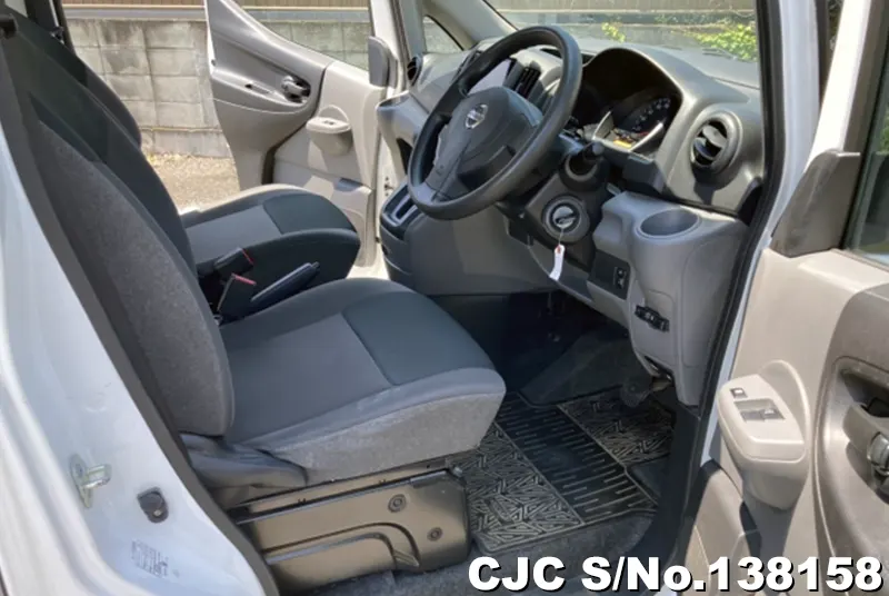 Nissan NV200 in White for Sale Image 10