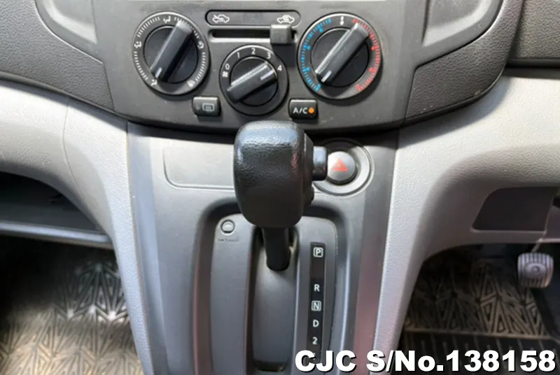 Nissan NV200 in White for Sale Image 16