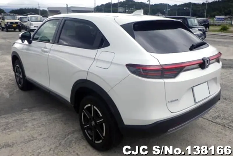 Honda Vezel in Pearl for Sale Image 1