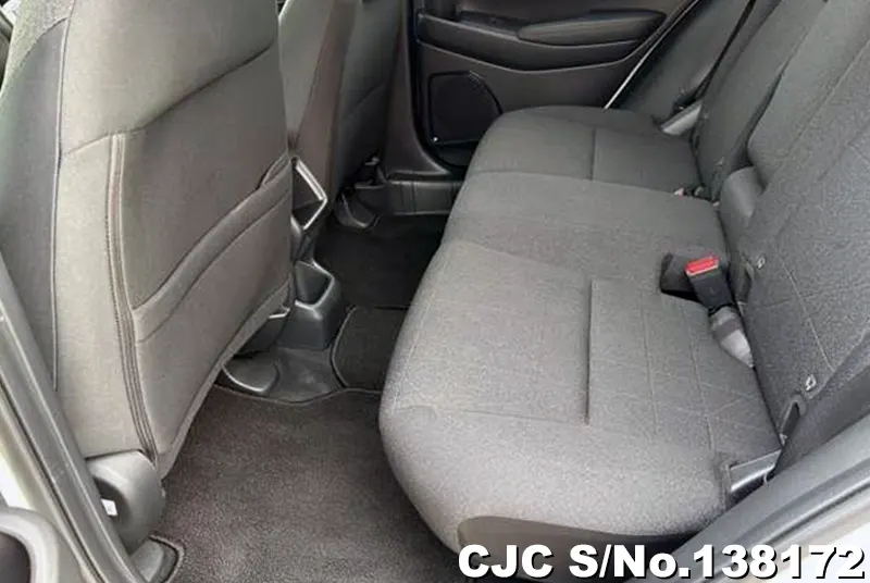 Honda Vezel in White for Sale Image 1