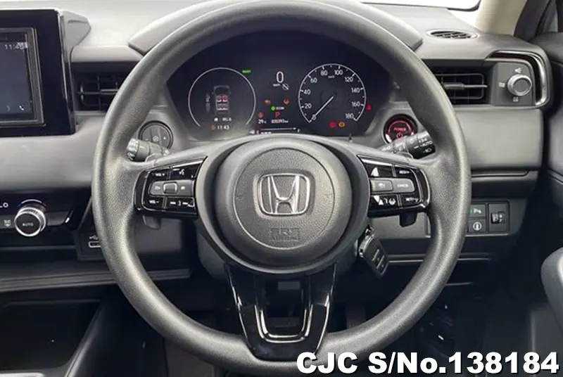 Honda Vezel in White for Sale Image 4