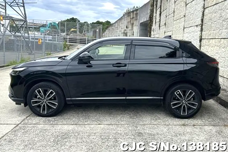 Honda Vezel in Black for Sale Image 5