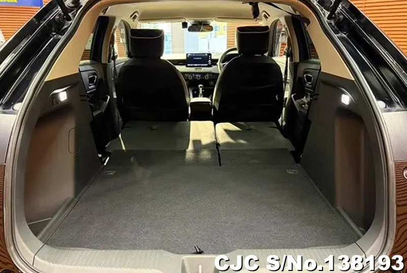 Honda Vezel in Black for Sale Image 4