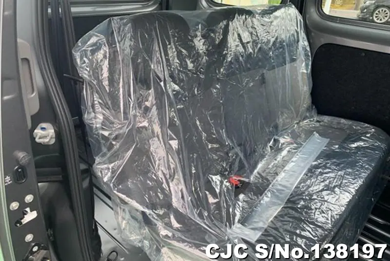 Nissan NV200 in Gray for Sale Image 15