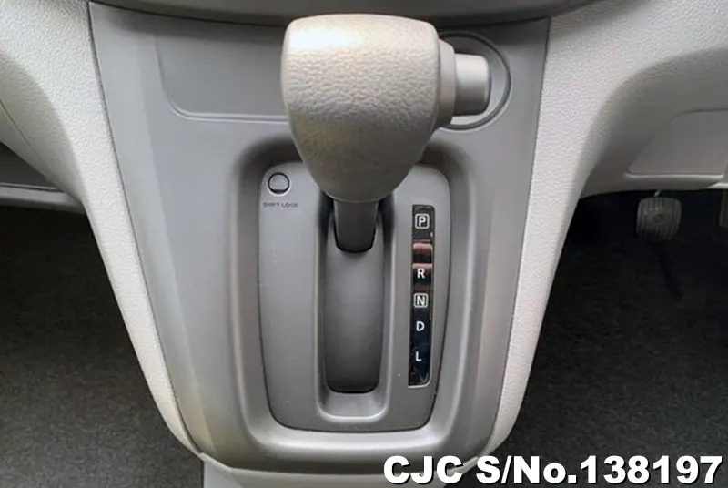 Nissan NV200 in Gray for Sale Image 24