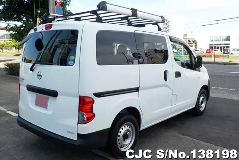 Nissan NV200 in White for Sale Image 2