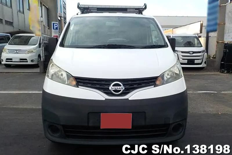 Nissan NV200 in White for Sale Image 4
