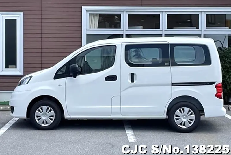 Nissan NV200 in White for Sale Image 7