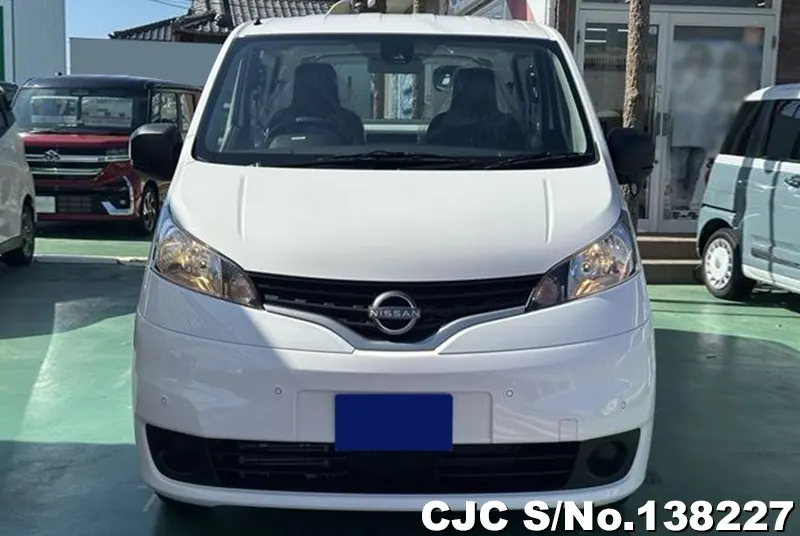 Nissan NV200 in White for Sale Image 3