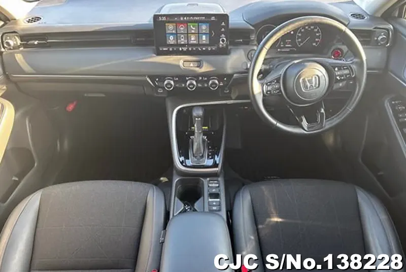Honda Vezel in White for Sale Image 2