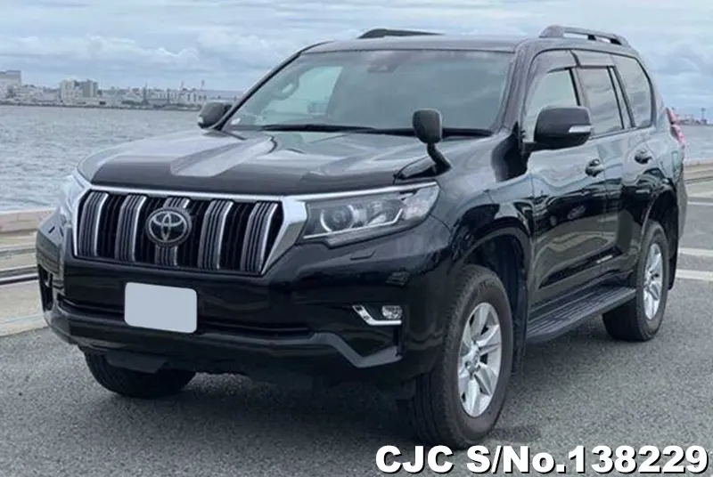 Toyota Land Cruiser Prado in Black for Sale Image 3
