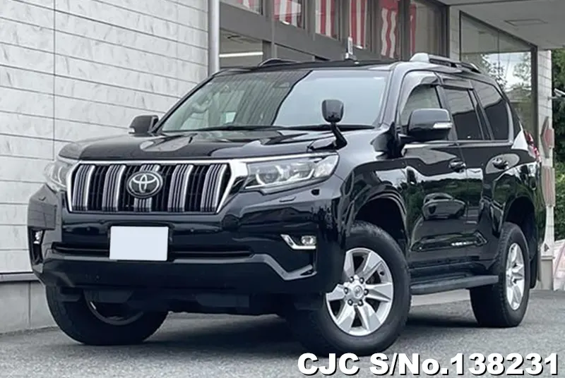 Toyota Land Cruiser Prado in Black for Sale Image 3