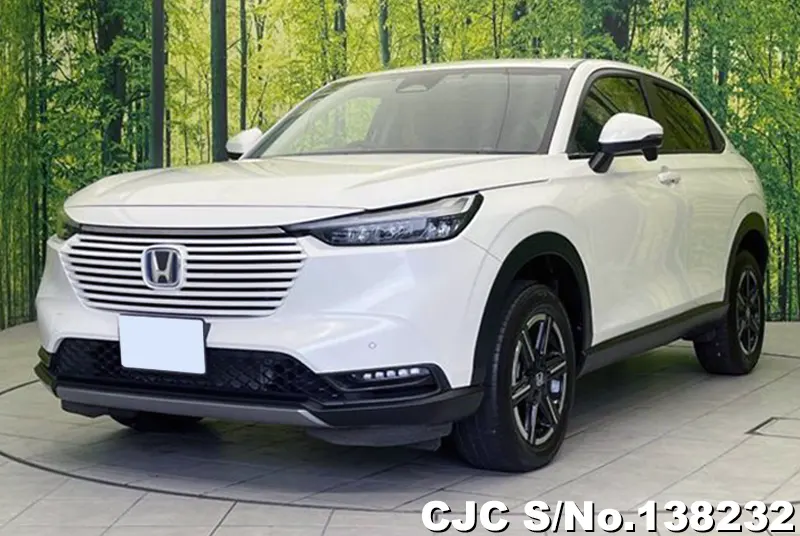 Honda Vezel in White for Sale Image 3