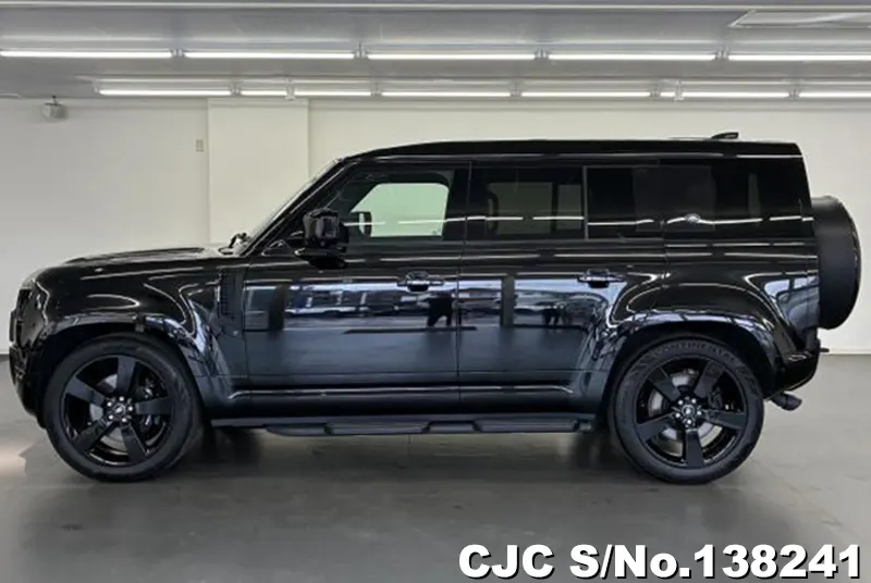 Land Rover Defender in Black for Sale Image 3