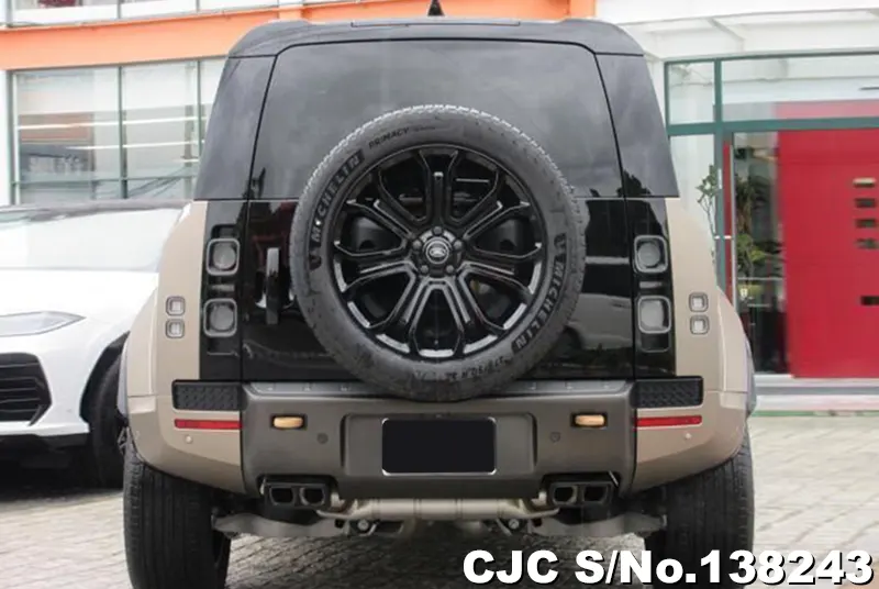 Land Rover Defender in Brown for Sale Image 4
