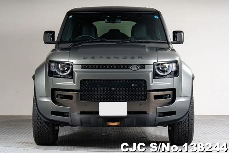 Land Rover Defender in Gray for Sale Image 4