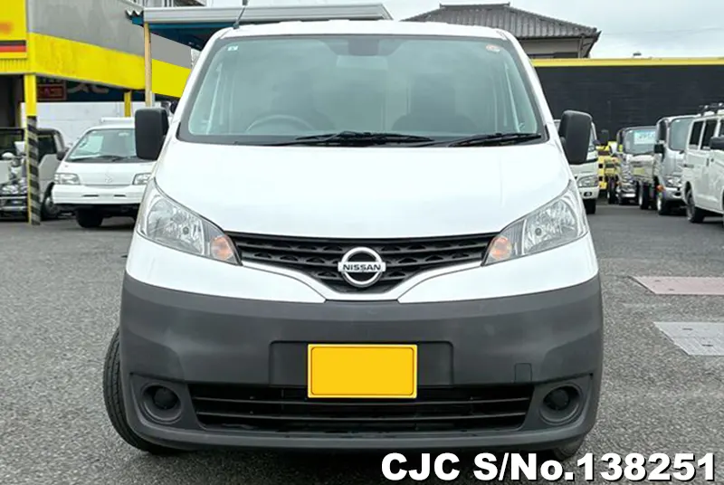 Nissan NV200 in White for Sale Image 1
