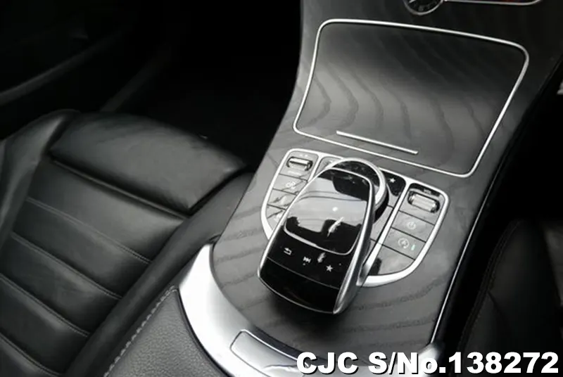 Mercedes Benz C Class in Black for Sale Image 18