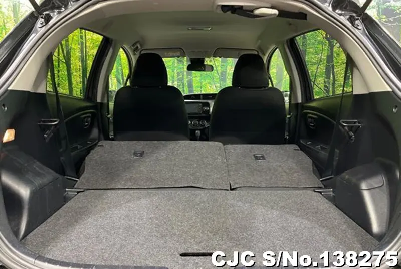 Toyota Vitz in Black for Sale Image 8