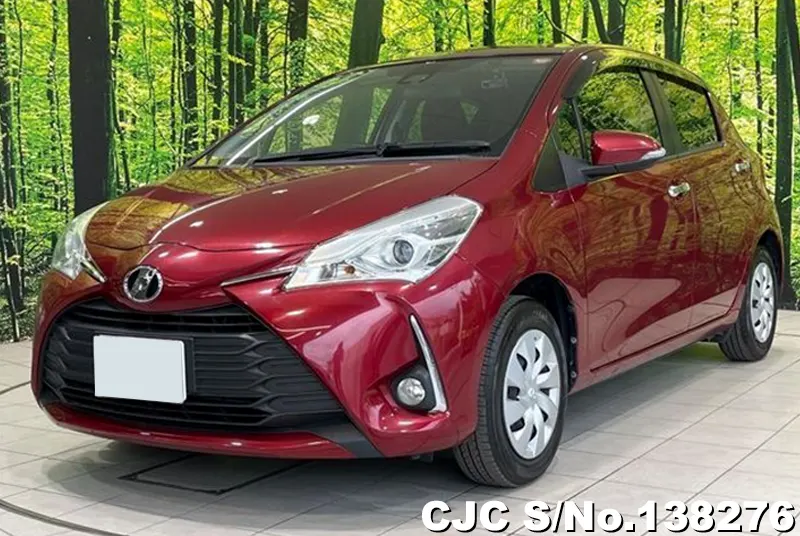 Toyota Vitz in Red for Sale Image 3