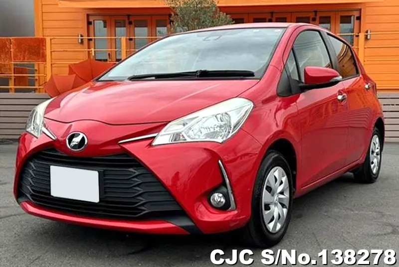 Toyota Vitz in Red for Sale Image 3