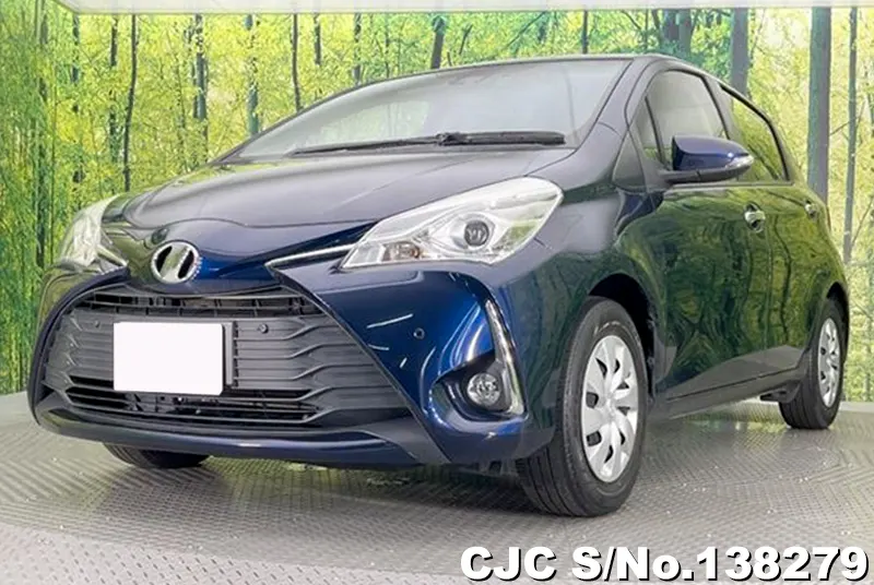 Toyota Vitz in Blue for Sale Image 3