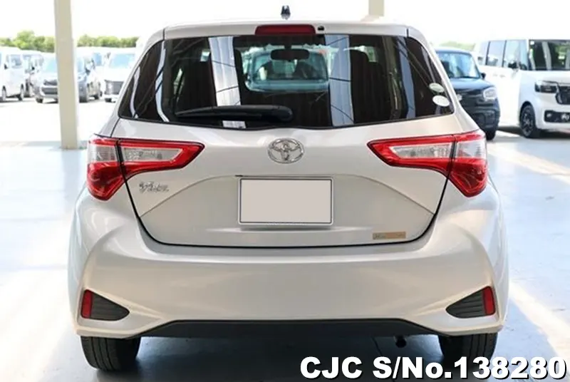 Toyota Vitz in Silver for Sale Image 5