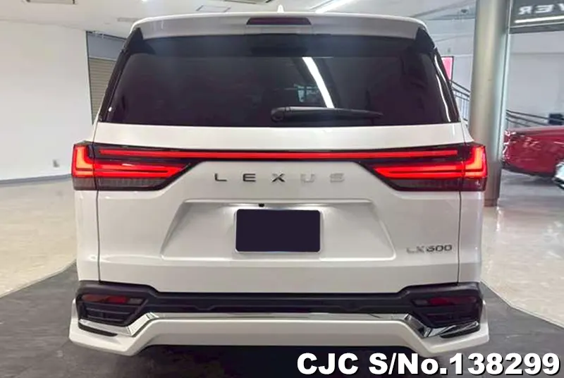Lexus LX 600 in Pearl for Sale Image 5