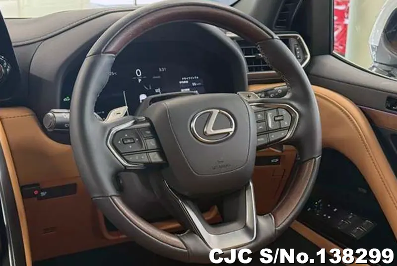 Lexus LX 600 in Pearl for Sale Image 15