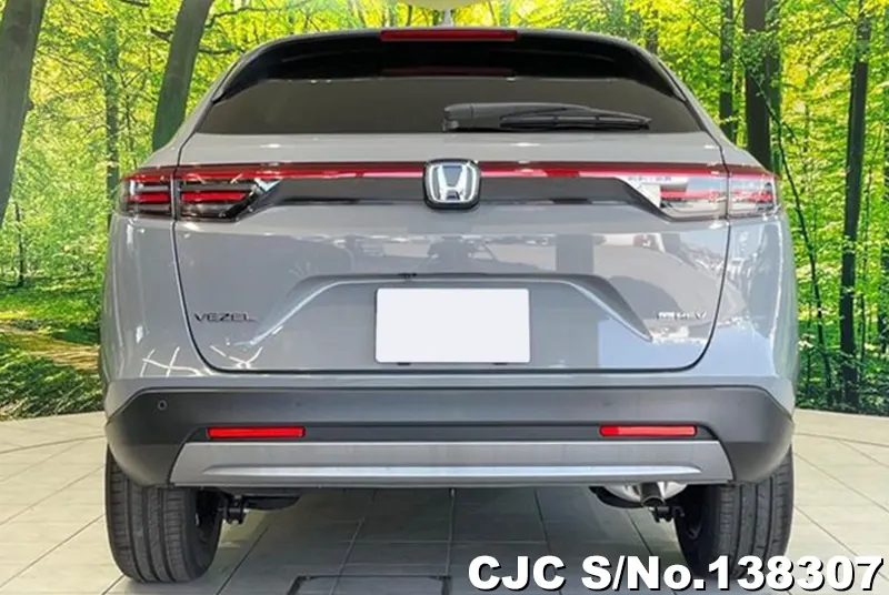 Honda Vezel in Gray for Sale Image 4