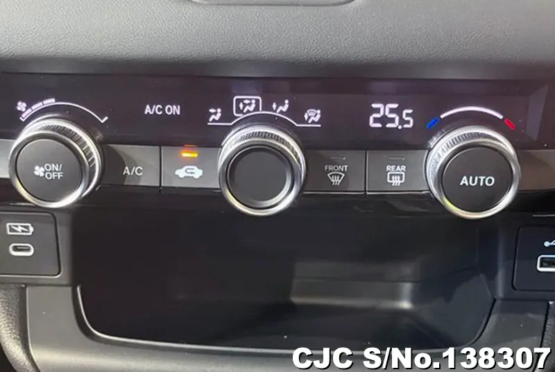 Honda Vezel in Gray for Sale Image 10