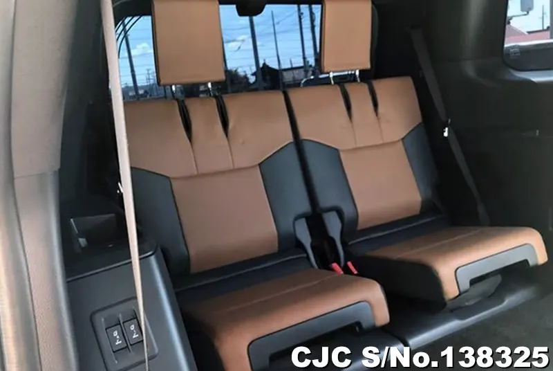 Lexus GX 550 in Pearl for Sale Image 14