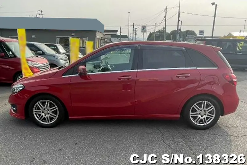 Mercedes Benz B Class in Red for Sale Image 7