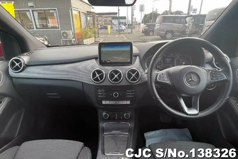Mercedes Benz B Class in Red for Sale Image 9