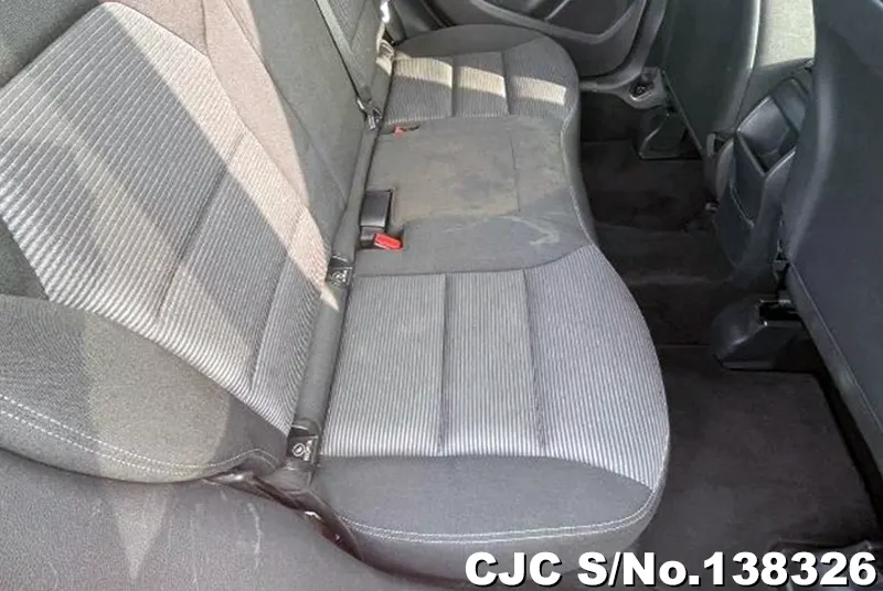 Mercedes Benz B Class in Red for Sale Image 16
