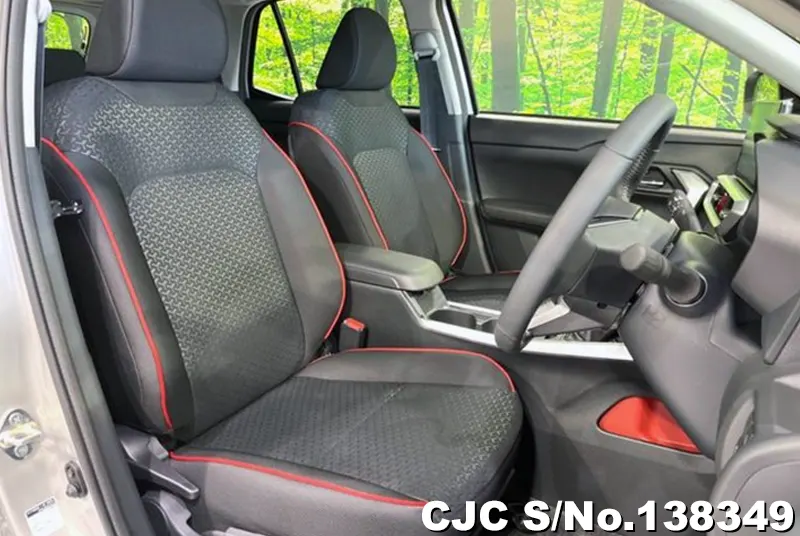 Toyota Raize in Silver for Sale Image 7