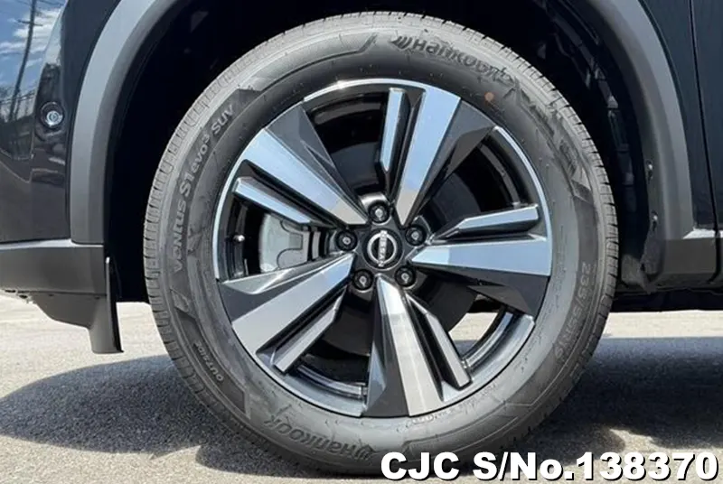 Nissan X-Trail in Black for Sale Image 15