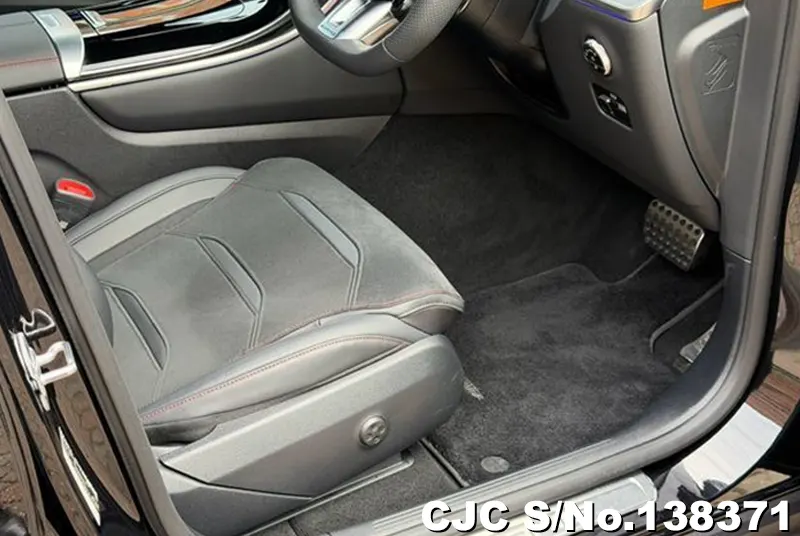Mercedes Benz GLC Class in Black for Sale Image 5