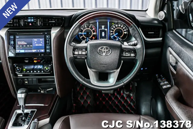 Toyota Fortuner in White for Sale Image 7