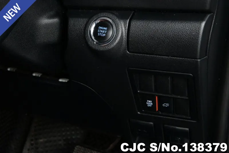 Toyota Fortuner in Gray for Sale Image 10